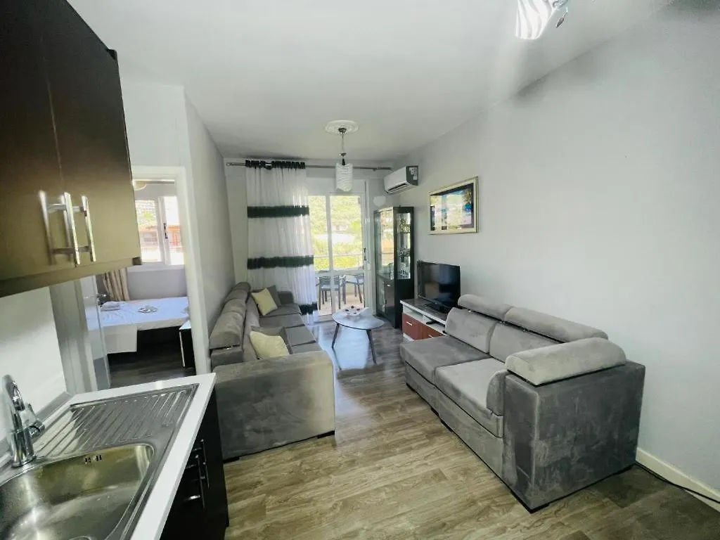 Keivin Apartment 3 Avlonya