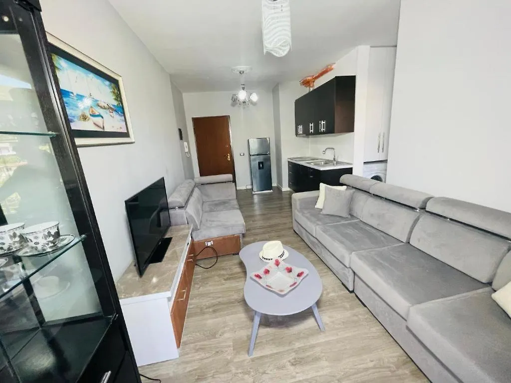 Keivin Apartment 3 Avlonya